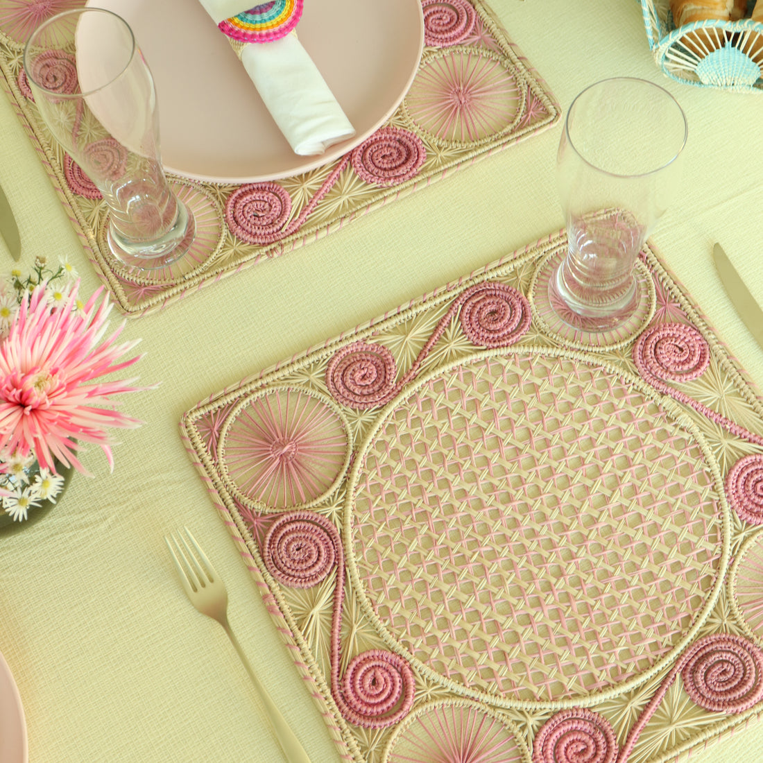 Caracola Square Placemats- Colored